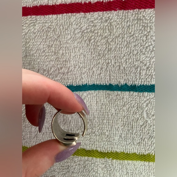 Antique Style Initial Ring - Picture 3 of 11